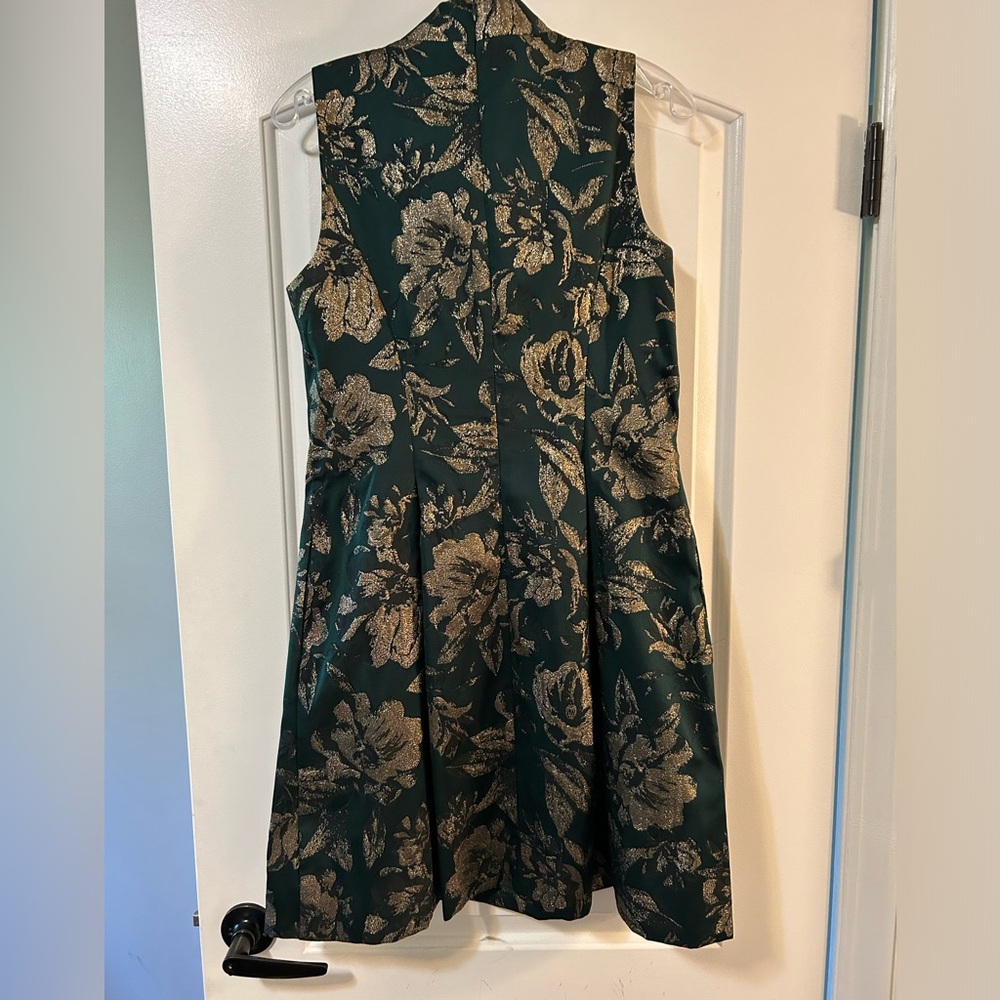 Vince Camuto Cocktail Dress WITH POCKETS! - Picture 4 of 5
